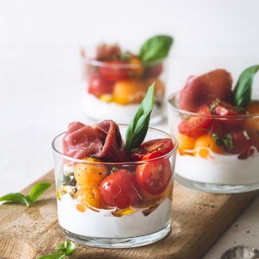 b. Bouchée - Mozzarella di bufala en verrine 